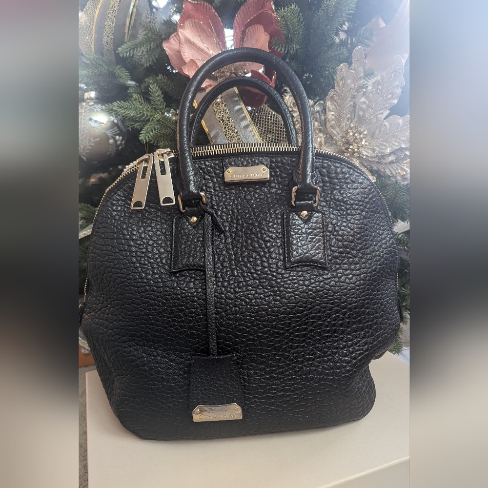 Burberry "orchard" pebble leather handbag